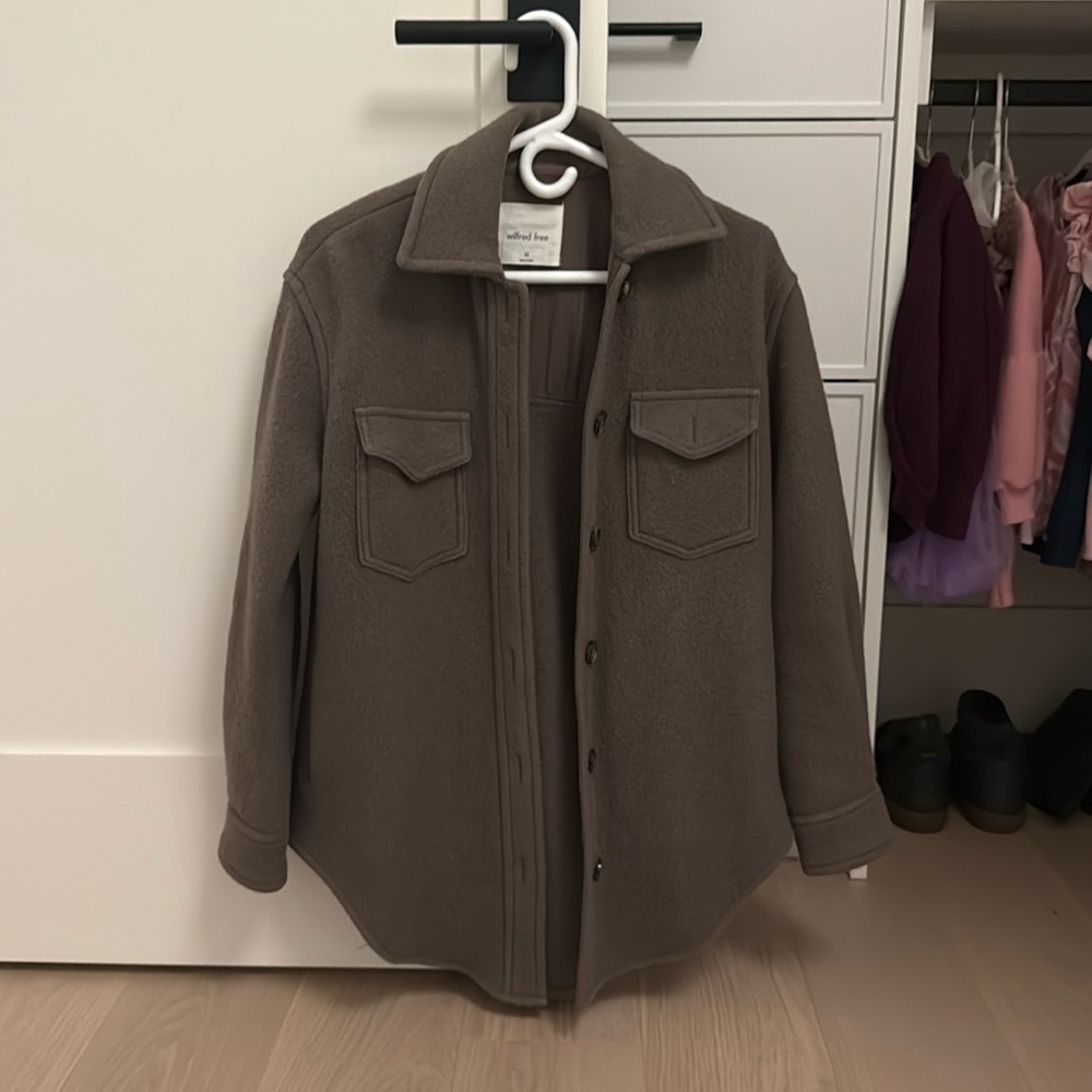 Aritzia Wilfred free 100 % wool jacket- worn once size xs